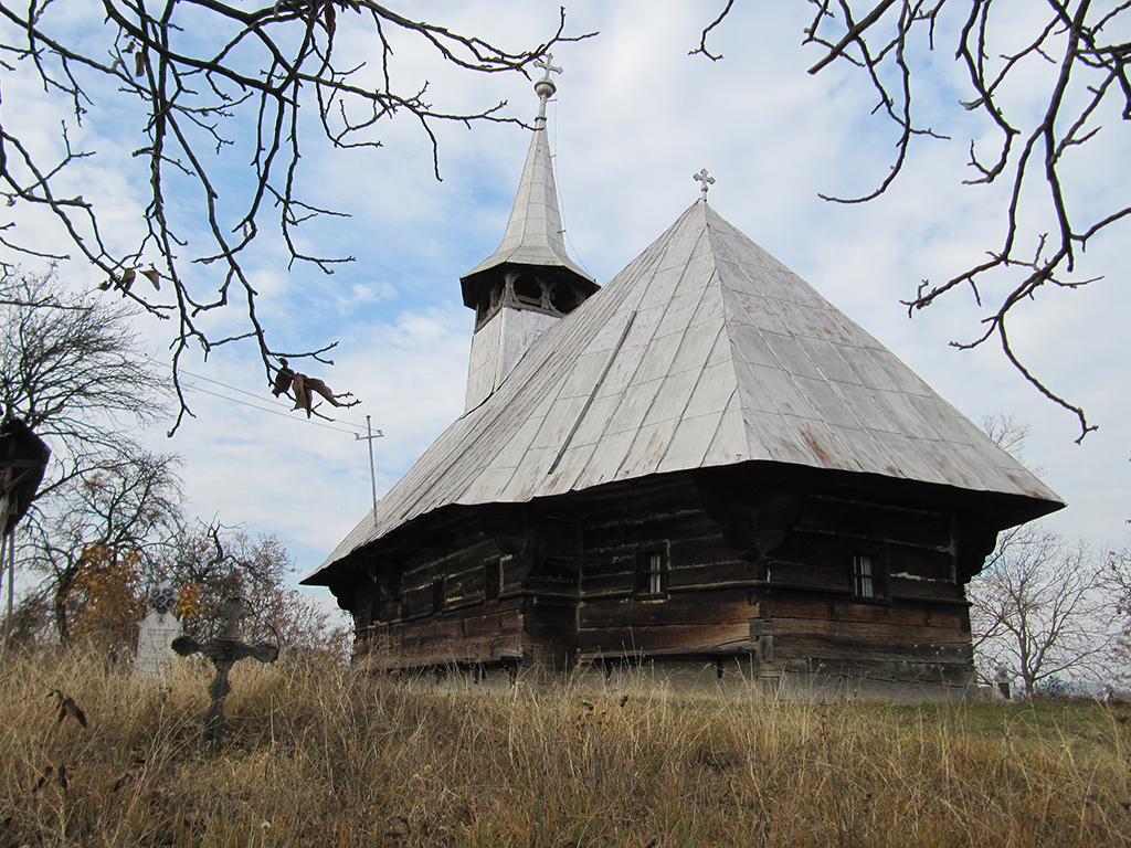 Padurea Craiului Valani de pomezeu biserica de lemn